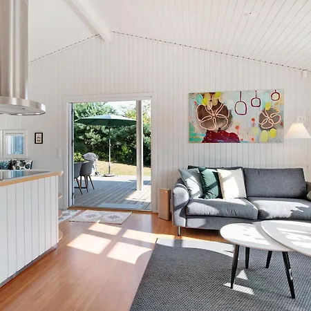 Holiday home Stunning In With 8 Bedrooms And Internet *