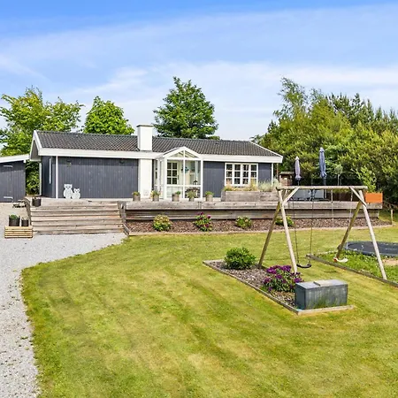 Сasa de vacaciones Stunning In With 8 Bedrooms And Internet Ebeltoft